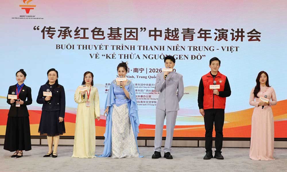 Vietnamese, Chinese youth foster ties in carrying forward revolutionary traditions